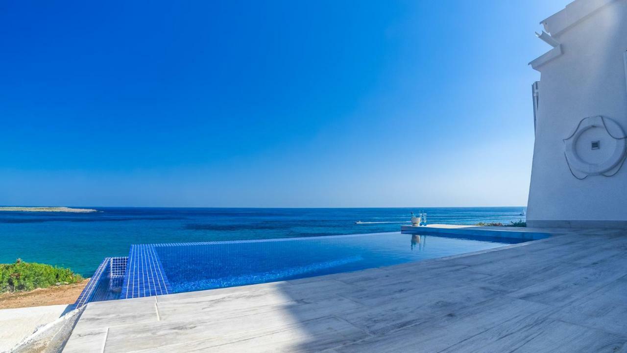 Villa Lola Punta Prima  Exterior photo